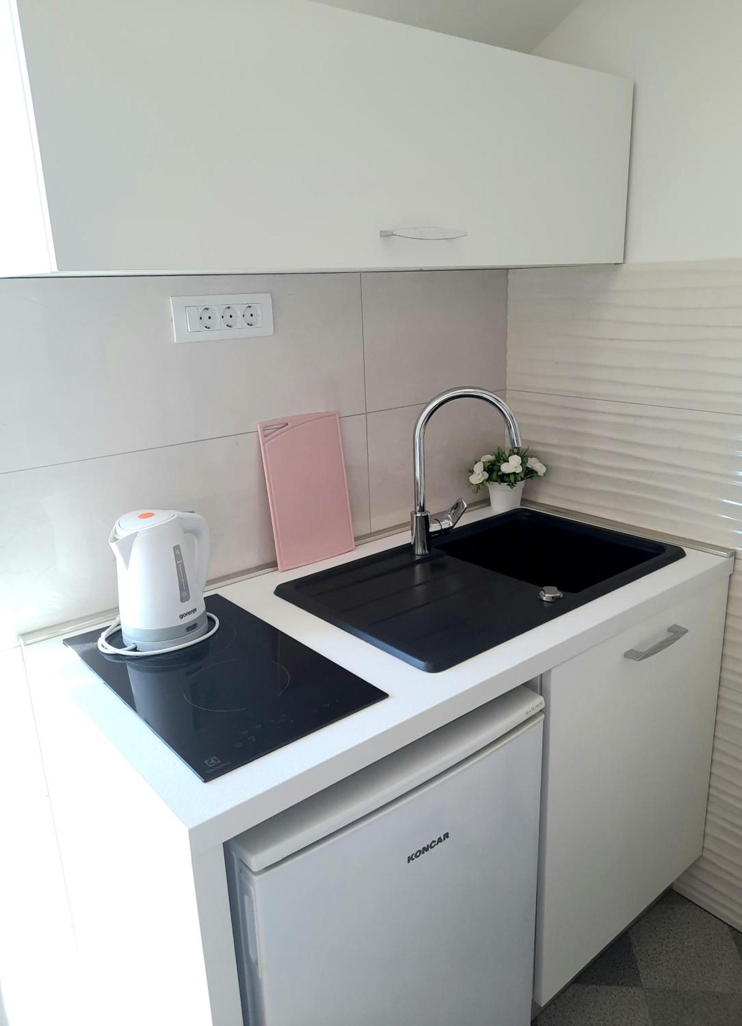 Studio Apartments Regina Bol Ruang foto